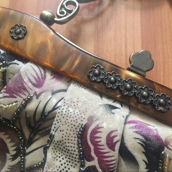 Vintage Beaded Handbag with Metal Handle & Chain - Picture 7 of 16